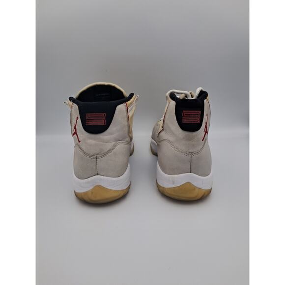 Size 10M | 11.5W - Jordan 11 Retro Platinum Tint - 378037-016 - Picture 4 of 10